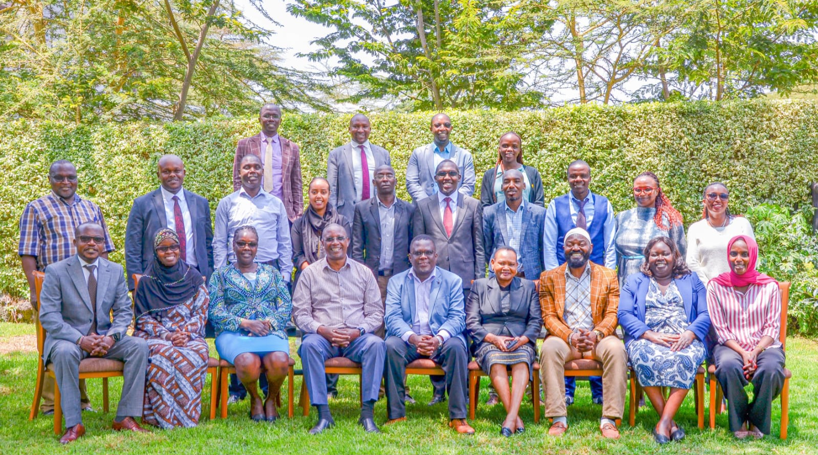 Mkutano wa Kitengo cha Kiswahili na Ukatibu wa Kamati ya Haki,Sheria na Haki za Binadamu  ya Seneti pamoja na wataalamu wa Kiswahili ili kuhakiki na kuidhinisha Mswada wa Katiba ya Kenya (Marekebisho) |Miswada ya Seneti Na. 13 ya 2025) na Nyaraka husika  Katika Hoteli ya Sawela kuanzia tarehe 14-17,2025.