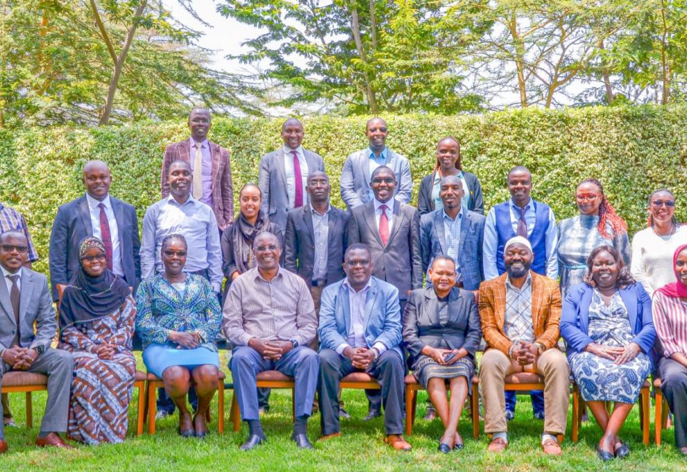 Mkutano wa Kitengo cha Kiswahili na Ukatibu wa Kamati ya Haki,Sheria na Haki za Binadamu  ya Seneti pamoja na wataalamu wa Kiswahili ili kuhakiki na kuidhinisha Mswada wa Katiba ya Kenya (Marekebisho) |Miswada ya Seneti Na. 13 ya 2025) na Nyaraka husika  Katika Hoteli ya Sawela kuanzia tarehe 14-17,2025.