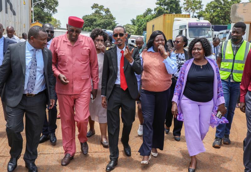 𝐒𝐄𝐍𝐀𝐓𝐄 𝐂𝐎𝐌𝐌𝐈𝐓𝐓𝐄𝐄 𝐃𝐄𝐂𝐑𝐈𝐄S 𝐏𝐎𝐎𝐑 𝐖𝐎𝐑𝐊𝐈𝐍𝐆 𝐂𝐎𝐍𝐃𝐈𝐓𝐈𝐎𝐍𝐒 𝐀𝐓 𝐁𝐔𝐒𝐈𝐀 𝐎𝐍𝐄 𝐒𝐓𝐎𝐏 𝐁𝐎𝐑𝐃𝐄𝐑 𝐏𝐎𝐒𝐓.  